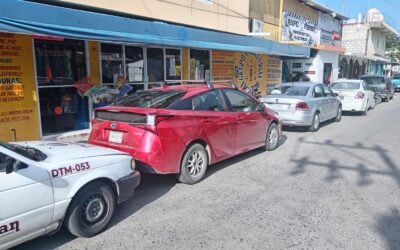 Conductor de Prius se da a la fuga tras choque en la colonia La Rivera