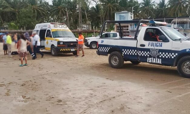 Oportuna intervención evita tragedia en playa tuxpeña