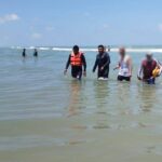 Evitan tragedia en Tuxpan: salvan a bañista arrastrado por el mar