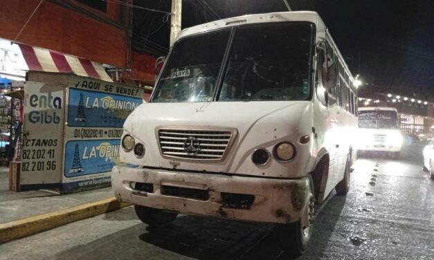Niños resultan heridos en percance de autobús urbano en Tuxpan