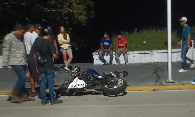 Guardia Nacional y civiles intentan frenar labor periodística durante accidente en Tuxpan
