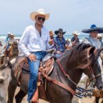 Tuxpan vive su tradición ecuestre en honor a Nuestra Señora de la Asunción