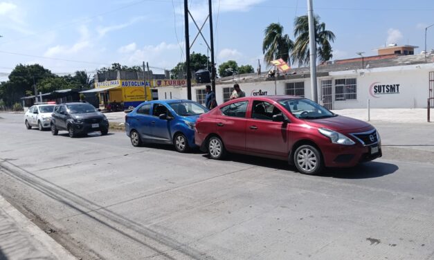 Hacen «El trenecito» en la avenida López Mateos: deja un lesionado leve