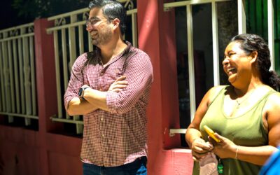 Daniel Cortina le cumple a Laja de Colomán con nuevas luminarias