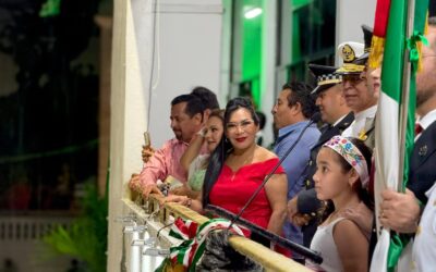 Beatriz Piña Vergara resaltó con orgullo en la ceremonia del Grito de Independencia