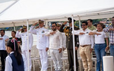 Con desfile cívico-militar se conmemoró en Tuxpan el 215 Aniversario del Inicio de la Independencia de México