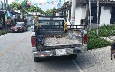 Accidente en Juana Moza deja daños materiales