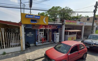 ¡Le estalla una botella en la cara!: Al Hospital…