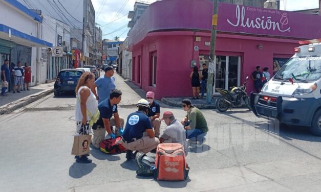Joven motociclista resulta lesionado en choque en pleno Centro