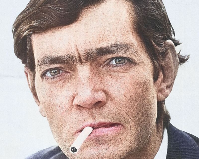 «A veces no necesitamos a alguien que nos arregle, a veces, solo necesitamos a alguien que nos quiera mientras nos arreglamos nosotros mísmos» – Julio Cortázar