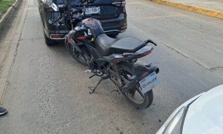 Estrella su COROLLA en una Mortalika en el Reyes Heroles