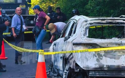 Hallan camioneta completamente calcinada en la comunidad de El Muro, Tuxpan