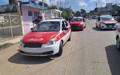Taxista Ebrio le pega a otro Taxi en el libramiento: una persona lesionada