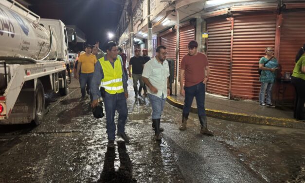 Ayuntamiento pone en marcha la limpieza y saneamiento del bulevar y calles de la zona centro, para una inmediata recuperación