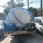 Retrocede pipa sin control y provoca carambola en la colonia Azteca