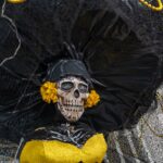 Jornadas Multidisciplinarias: Exitosa expo-venta de artículos elaborados con listón y cartón