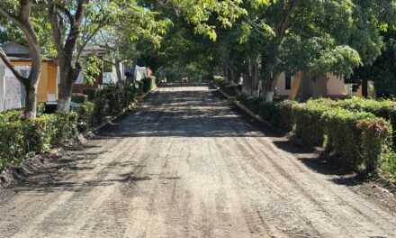 Cementerios de Tuxpan listos para recibir la visita de miles de personas el Día de Muertos