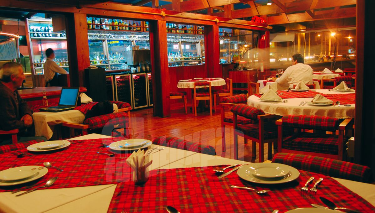 el-atracadero-interior