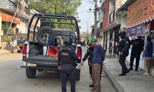 Hombre lesionado tras discusión por basura en la Galeana