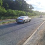 Choque en el Libramiento Adolfo López Mateos; conductor invade carril y provoca colisión