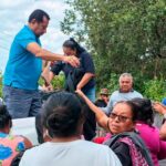 Regidor Juan Gómez García continúa apoyando a damnificados por la inundación en Tuxpan