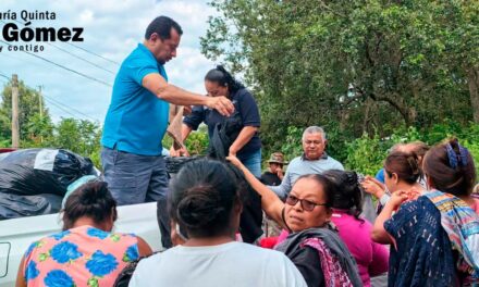 Regidor Juan Gómez García continúa apoyando a damnificados por la inundación en Tuxpan