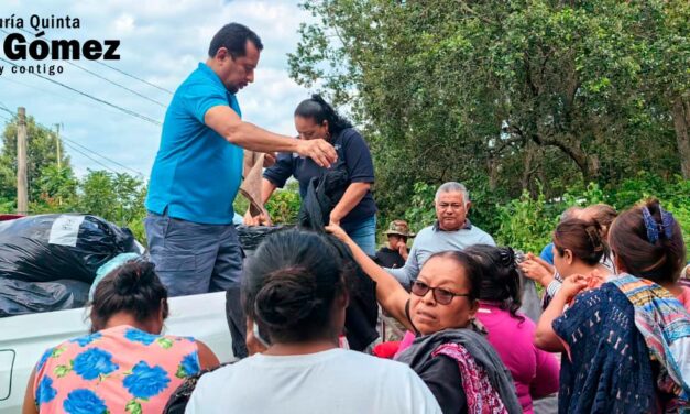 Regidor Juan Gómez García continúa apoyando a damnificados por la inundación en Tuxpan