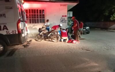 PAREJA LESIONADA AL SER DERRIBADA POR CAMIONETA EN LA COLONIA ROSA MARÍA