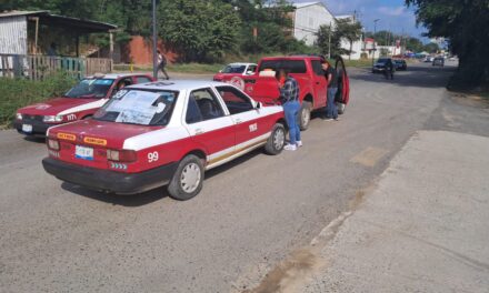 ¡Hasta Taxis de Cerro Azul vienen a Chocar a Tuxpan