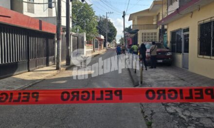 Hombre es asesinado a balazos en la calle Heroica Veracruz, en pleno Centro de Tuxpan