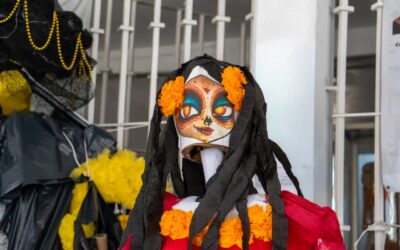 Exitosa expo-venta de artículos elaborados con listón y cartón, en el marco de las Jornadas Multidisciplinarias de la sindicatura única