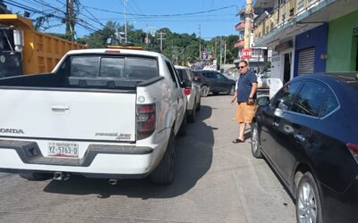 Colisión por alcance en la avenida Cuauhtémoc deja solo daños materiales