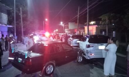 Choque nocturno en Santiago de la Peña