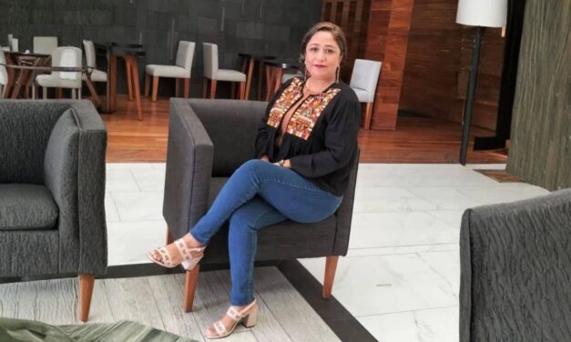 Esmeralda Márquez Ramírez celebra su nombramiento como Regidora Tercera en el nuevo Cabildo Tuxpeño