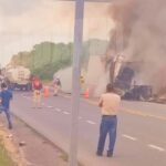 ¡INCENDIO! Tras choque contra una camioneta de apoyo vial en la Tuxpan–Tampico