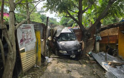 Pointer se va contra una casa en la colonia Ochoa