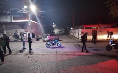 Motociclista y dos acompañantes resultan lesionados tras choque en el Centro de Tuxpan