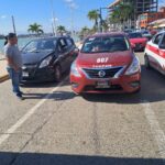 Par de vecinos de TULIPANES chocan en el centro