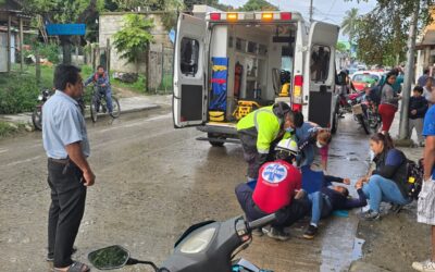 Derrape de motocicleta deja dos personas lesionadas en la colonia Rafael Murillo Vidal
