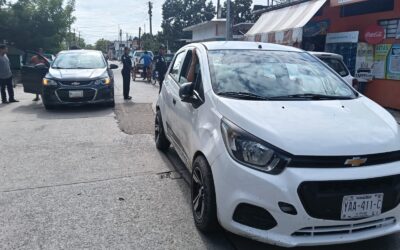 Choque entre Beat y Sonic en Santiago de la Peña deja daños materiales