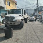 CHOQUE ENTRE PIPA Y AUTOMÓVIL EN LA 5 DE MAYO; AMBAS PARTES ACUERDAN NO REQUERIR A LA AUTORIDAD