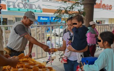 Se llevó a cabo la entrega de velitas en presidencia, para fomentar la tradición del Niño Perdido