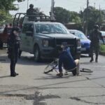 Ciclista es arrollado en el libramiento; responsable huye