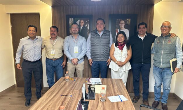 Daniel Cortina sostiene agenda de trabajo en la capital del Estado para fortalecer el desarrollo de Tuxpan