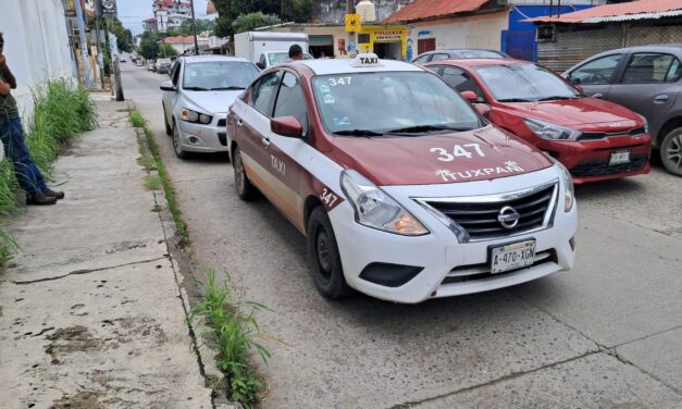¡Se pasa el ALTO Y provoca CHOQUE EN LA ROSA MARÍA!