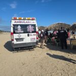Rescatan a cinco turistas del Estado de México de morir ahogados en Playa Martita