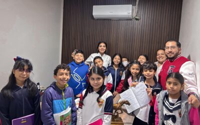 Alumnos de primaria visitan el Ayuntamiento tras inspirarse en video de TikTok