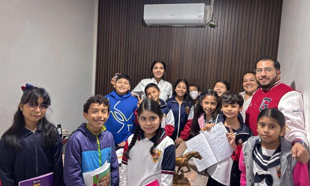 Alumnos de primaria visitan el Ayuntamiento tras inspirarse en video de TikTok