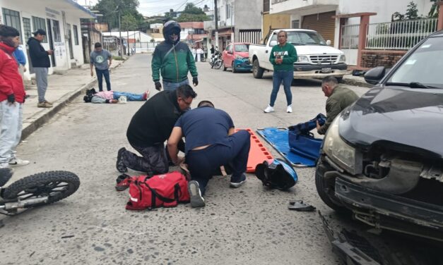 Accidente vial en la colonia Álvarez deja dos lesionados