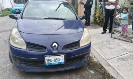 Clio Vs Taxi en la colonia Campo Real